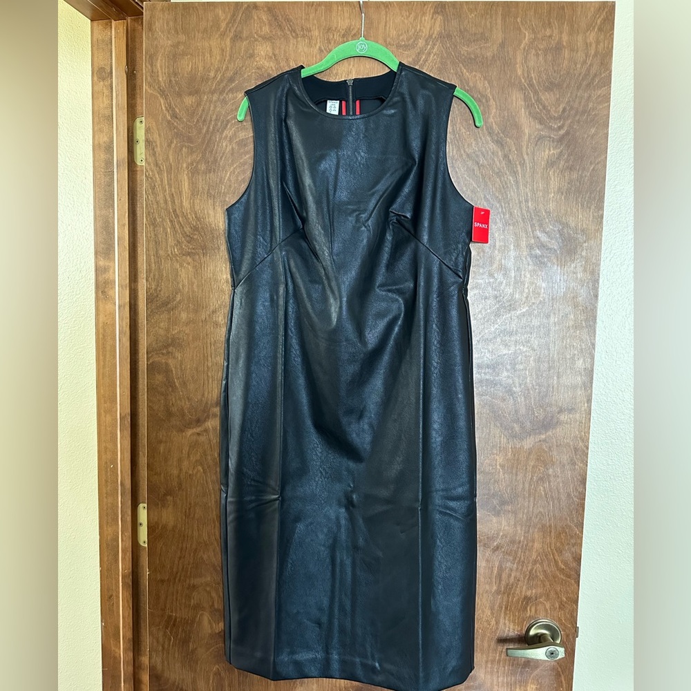 Spanx leather-like sleeveless sheath dress (size large)